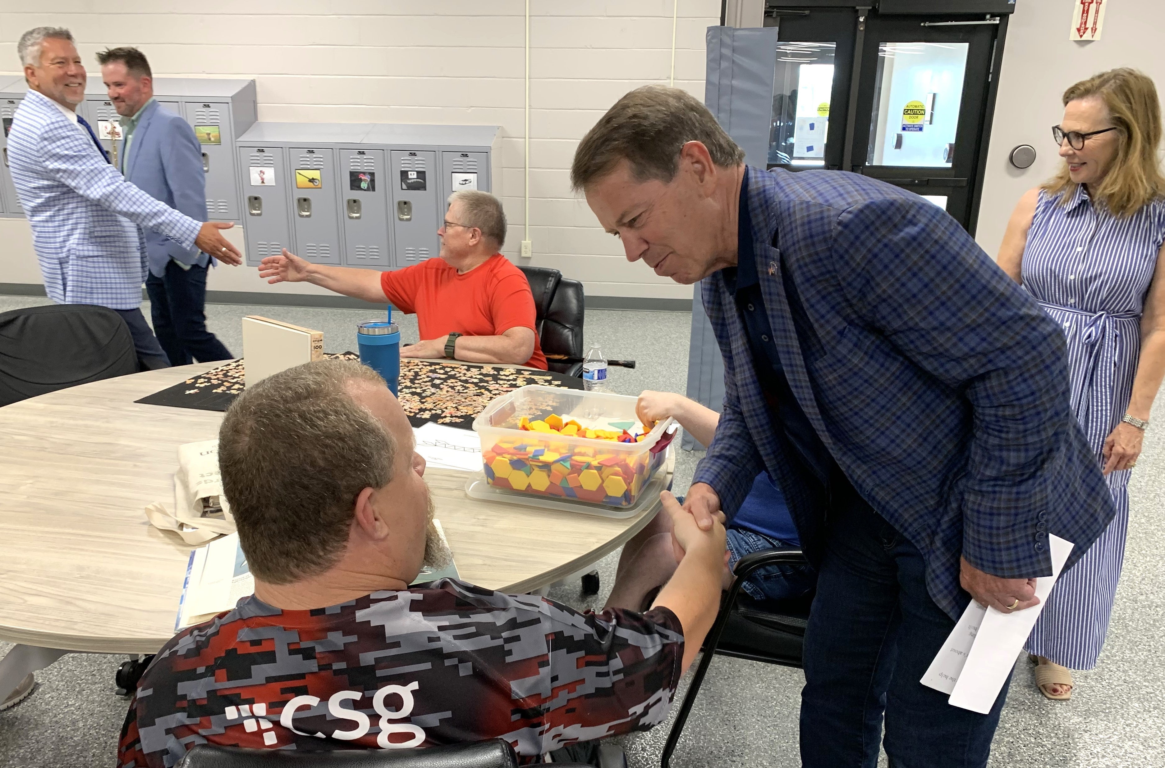 Governor Pillen greets the DD community.