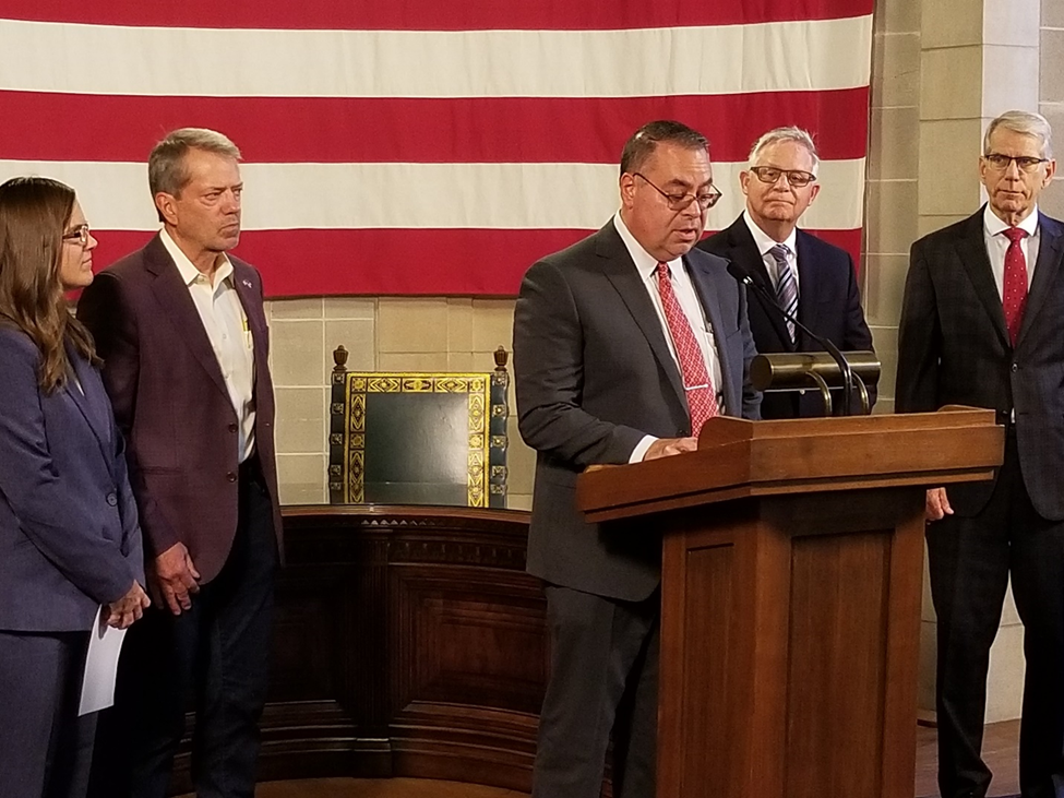 From left to right: Marcy Penrod, Governor Pillen, Dr. Richard Wurtz, Dr. Tim Tesmer, Lt. Governor Kelly