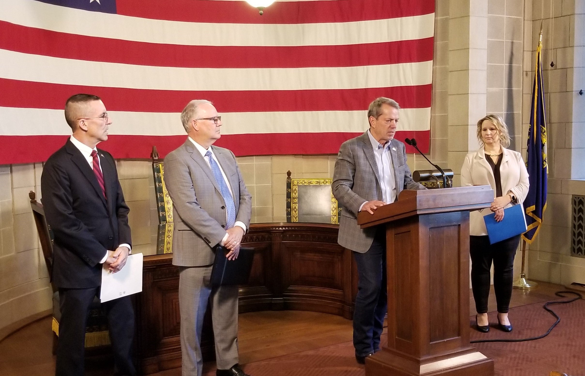 (left to right: CEO Corsi, Dr. Maher, Gov. Pillen &amp; OEA Dir. Grotrian)