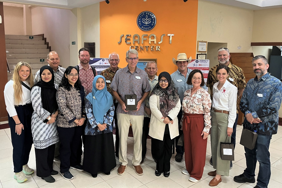 Delegation visit to the Southeast Asian Food Science and Technology (SEAFAST) Center at IPB University